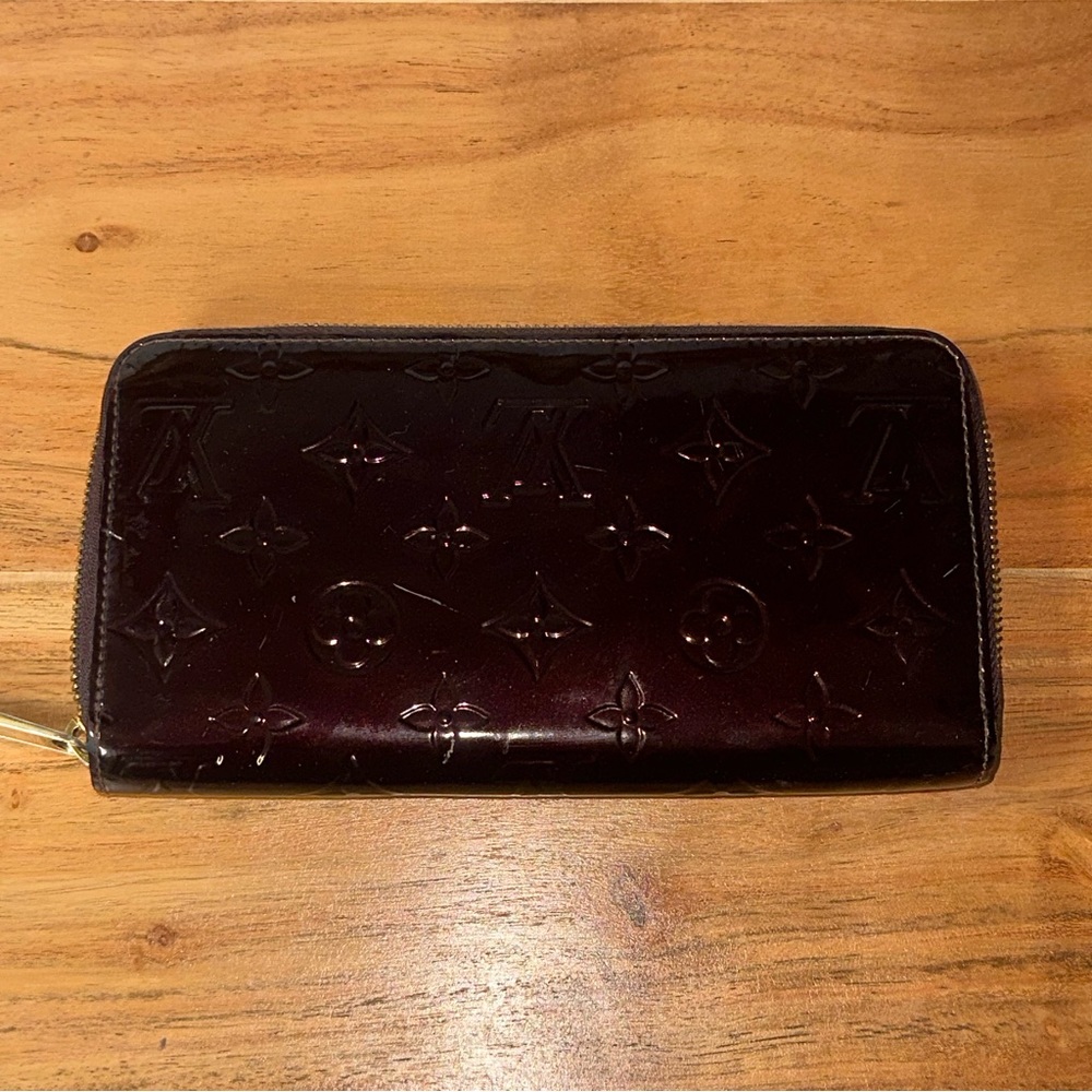 Louis Vuitton Amarante Monogram Vernis Zippy Wallet - Picture 2 of 8